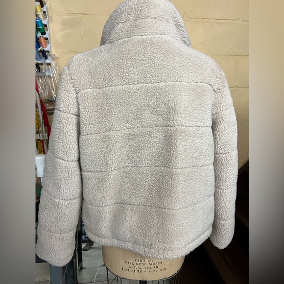 Women’s Sherpa Teddy fur jacket coat puffer for winter or fall shearling - Picture 4 of 11